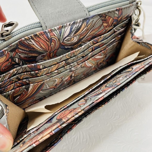 Sakroots Gray Olympic Smartphone Crossbody Purse - Picture 8 of 13